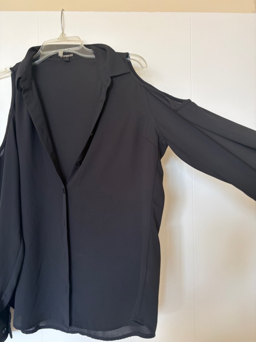Express Black Cold-Shoulder Button-Down Blouse - Picture 5 of 6
